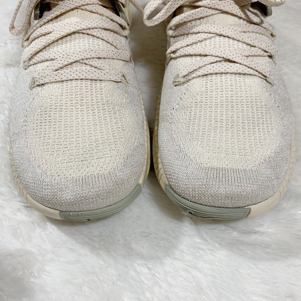 Women’s Nike Free Training Flyknit 3 Sneakers in Champagne Size 7.5 - Picture 5 of 10